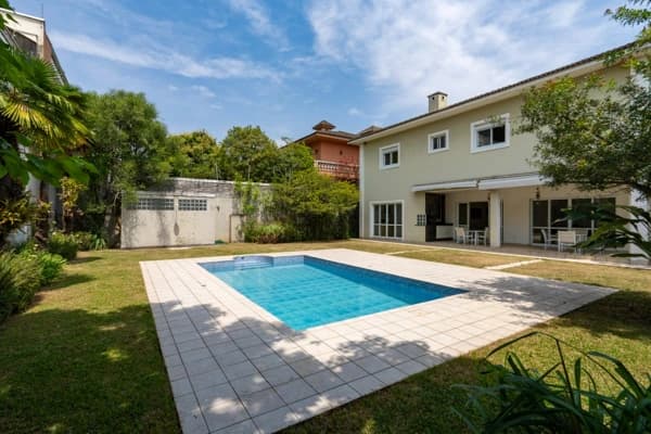 Casa à venda no bairro Jardim Leonor em São Paulo/SP