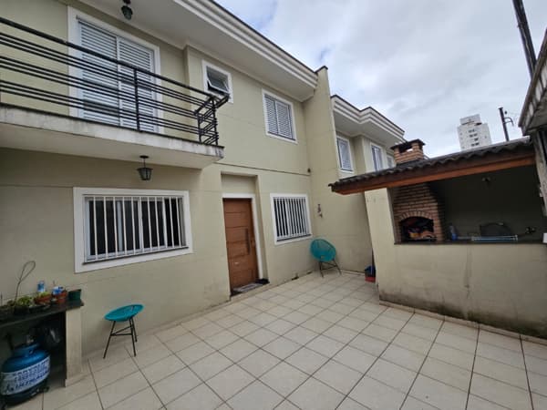 Casa à venda no bairro Vila Nivi em São Paulo/SP