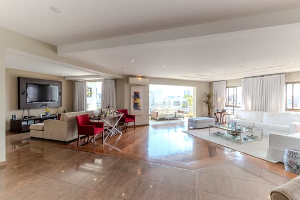 Apartamento à venda no bairro Real Parque em São Paulo/SP