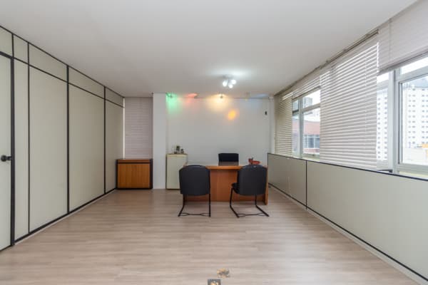 Sala comercial à venda no bairro Cerqueira César em São Paulo/SP