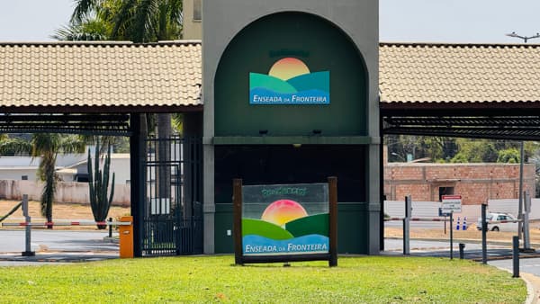 Terreno à venda no bairro Residencial Enseada Da Fronteira em Rifaina/SP