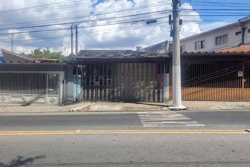 Casa à venda no bairro Parque Panamericano em São Paulo/SP