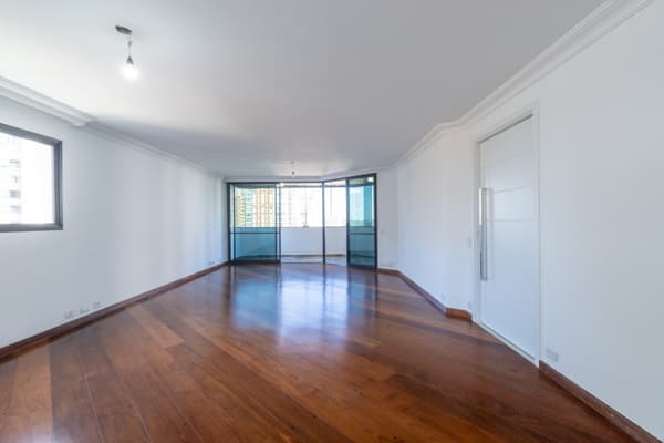 Apartamento à venda no bairro Campo Belo em São Paulo/SP