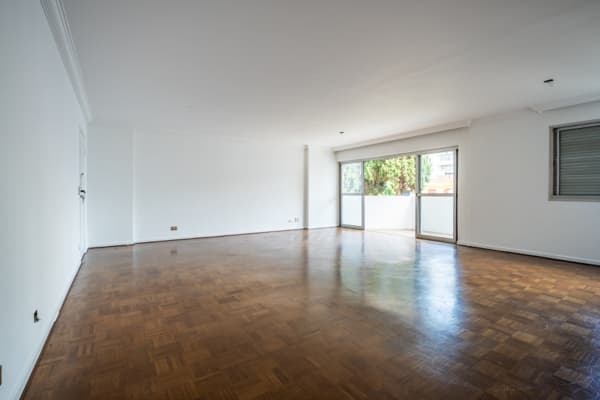 Apartamento à venda no bairro Moema em São Paulo/SP