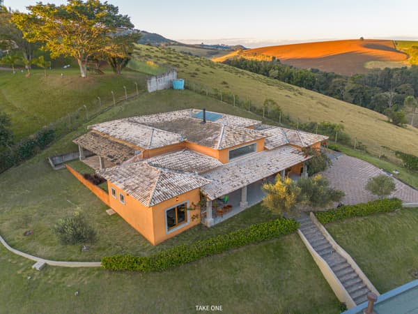 Casa à venda no bairro Condomínio Itaembu em Itatiba/SP
