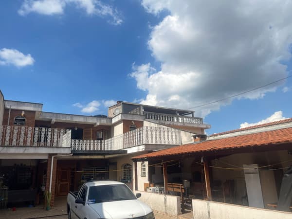 Sobrado à venda no bairro Vila Sabrina em São Paulo/SP