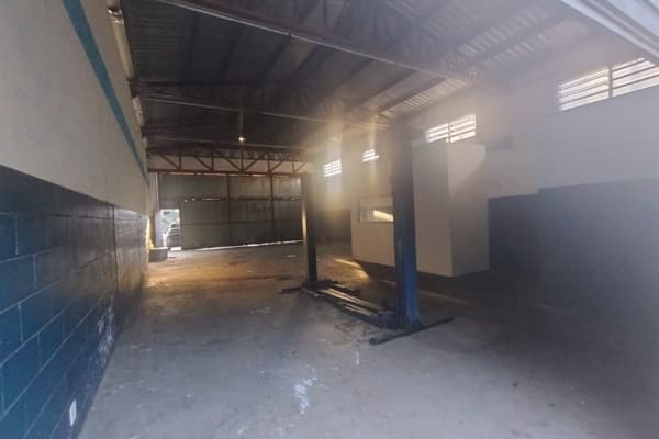Indústria à venda no bairro Vila Flórida em Guarulhos/SP