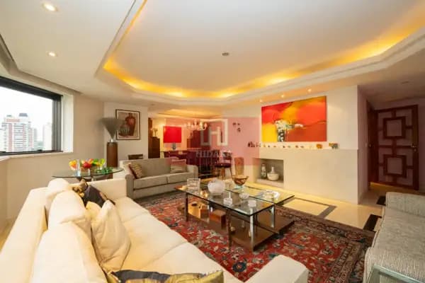 Apartamento à venda no bairro Campo Belo em São Paulo/SP