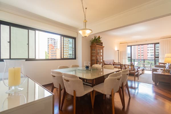 Apartamento à venda no bairro Moema em São Paulo/SP