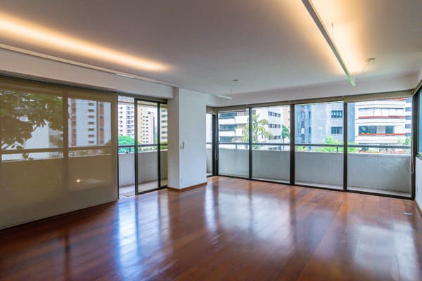 Apartamento à venda no bairro Aclimação em São Paulo/SP