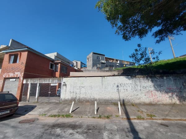 Terreno à venda no bairro Jardim Líbano em São Paulo/SP