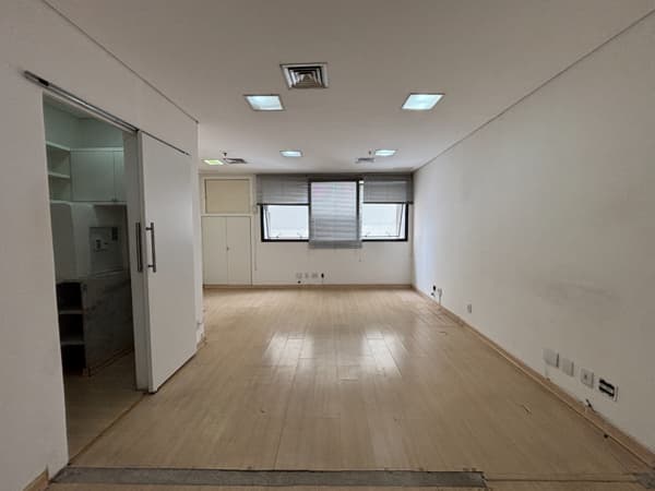 Sala comercial à venda no bairro Santa Cecília em São Paulo/SP