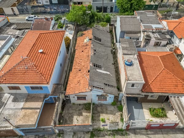 Terreno à venda no bairro Vila Nivi em São Paulo/SP