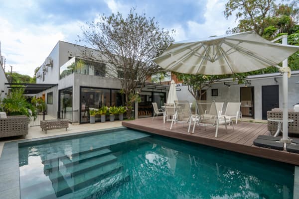 Casa à venda no bairro Alto de Pinheiros em São Paulo/SP
