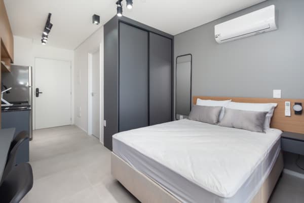 Flat à venda no bairro Vila Regente Feijó em São Paulo/SP
