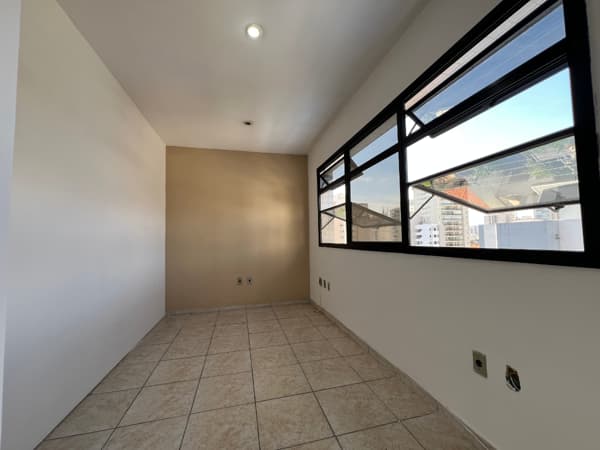 Sala comercial à venda no bairro Bosque da Saúde em São Paulo/SP