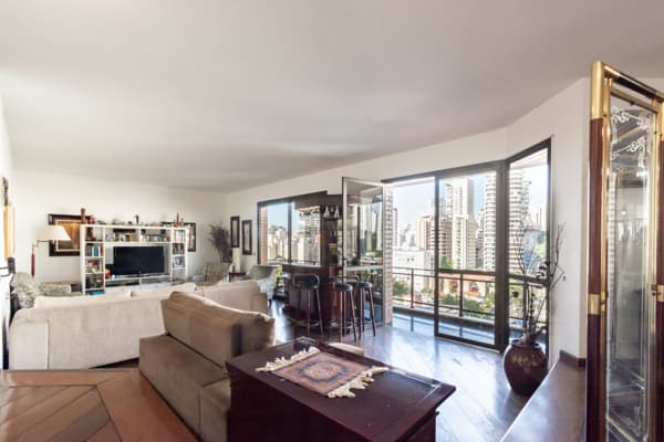 Apartamento à venda no bairro Pacaembu em São Paulo/SP