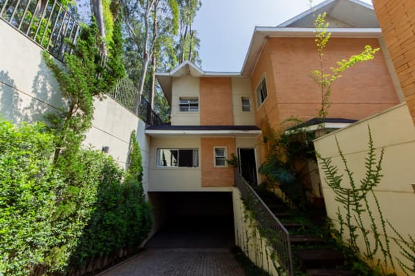 Casa à venda no bairro Alto da Boa Vista em São Paulo/SP