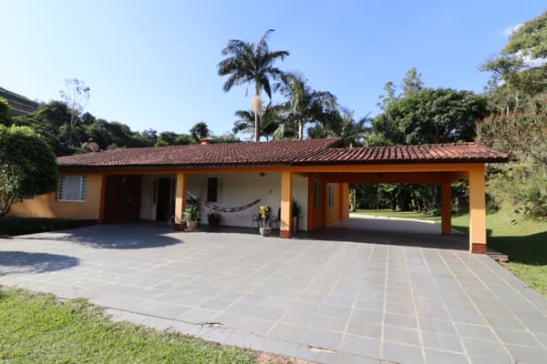 Sítio à venda no bairro Chácaras Reunidas Igarapés em Jacareí/SP