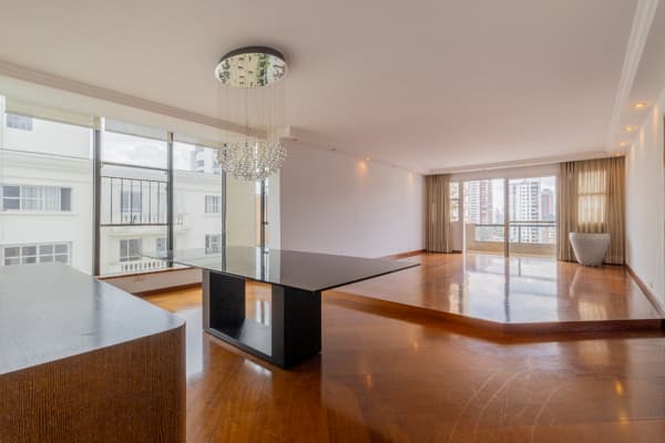 Apartamento à venda no bairro Campo Belo em São Paulo/SP