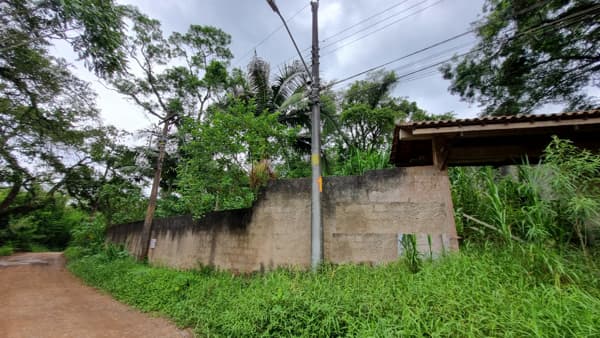Terreno à venda no bairro Vale do Sol em Embu das Artes/SP