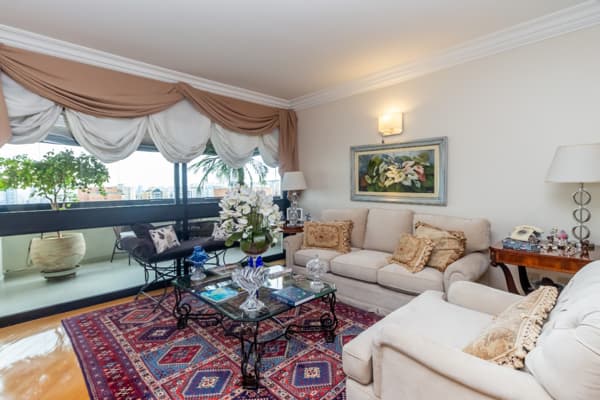 Apartamento para alugar no bairro Moema em São Paulo/SP