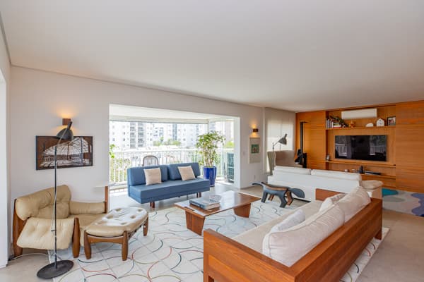 Apartamento à venda no bairro Vila Sofia em São Paulo/SP