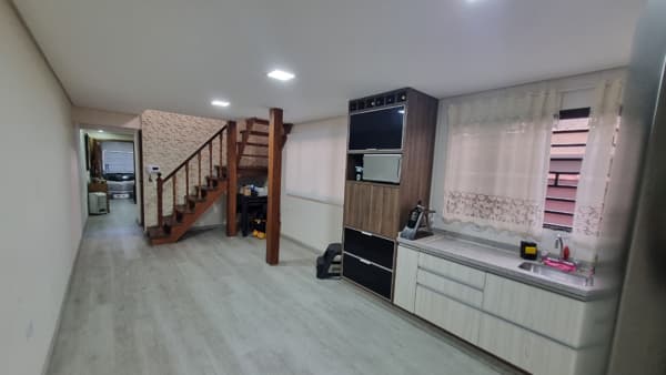 Sobrado à venda no bairro Jardim São Marcos em Embu das Artes/SP