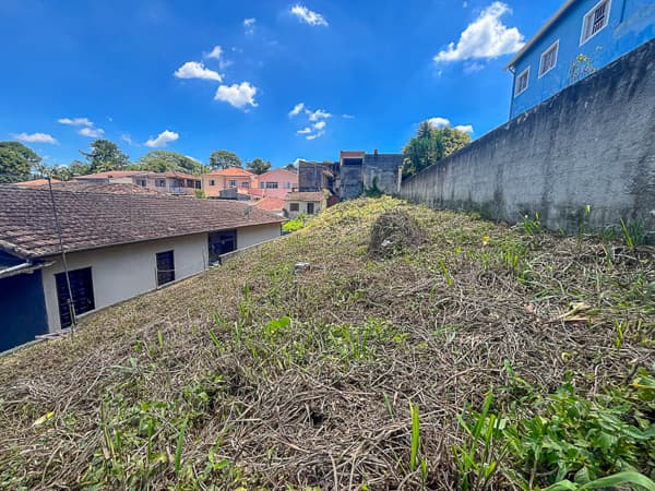 Terreno à venda no bairro Centro Alto em Ribeirão Pires/SP