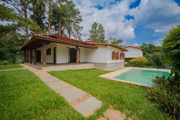 Casa à venda no bairro Chácara Represinha em Cotia/SP