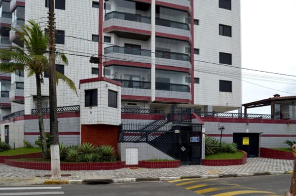Apartamento à venda no bairro Balneário Regina Maria em Mongaguá/SP