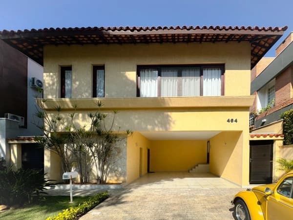 Casa à venda no bairro Alphaville em Santana de Parnaíba/SP