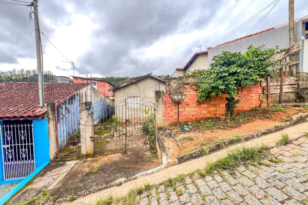 Casa à venda no bairro Quarta Divisão em Ribeirão Pires/SP