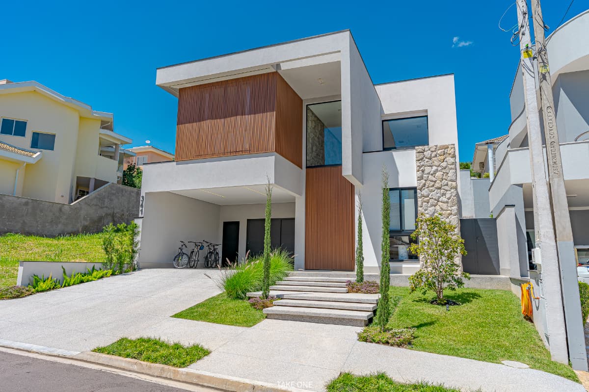Casa à venda no bairro Pinheiro em Valinhos/SP