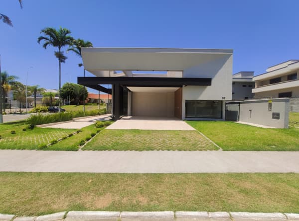 Casa à venda no bairro São João do Rio Vermelho em Florianópolis/SC