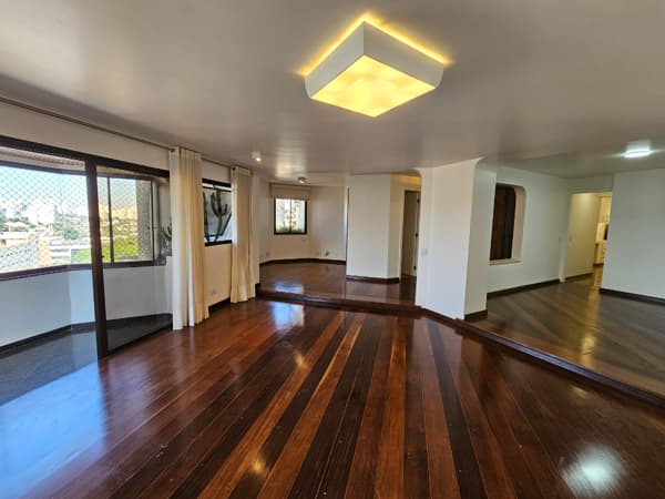 Apartamento à venda no bairro Indianópolis em São Paulo/SP