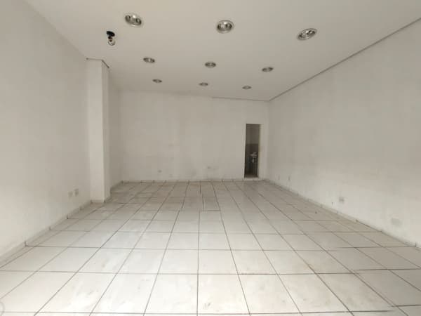 Sala comercial para alugar no bairro Jardim Santo Elias em São Paulo/SP
