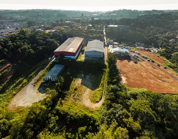 Terreno à venda no bairro Paisagem Renoir em Cotia/SP