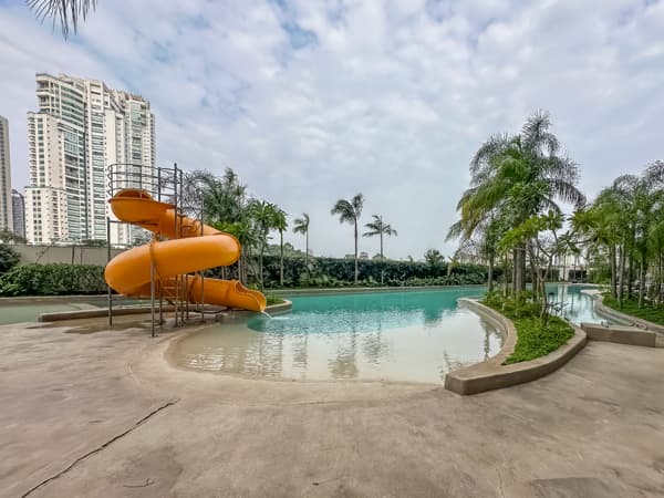Apartamento à venda no bairro Alphaville Empresarial em Barueri/SP
