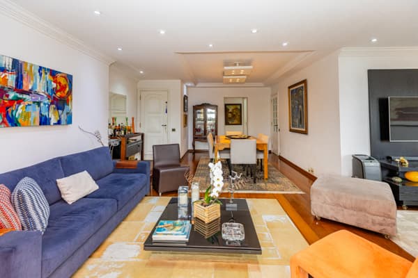 Apartamento à venda no bairro Vila Nova Conceição em São Paulo/SP