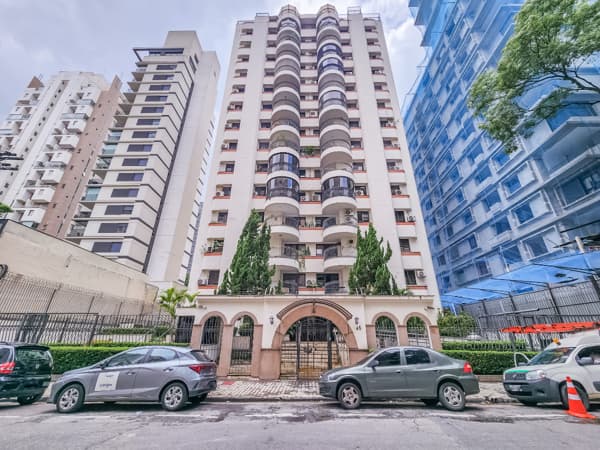 Apartamento à venda no bairro Moema em São Paulo/SP