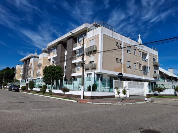 Apartamento à venda no bairro Canasvieiras em Florianópolis/SC