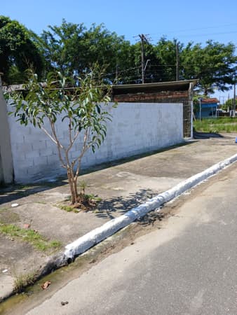 Terreno à venda no bairro Jardim Solemar em Praia Grande/SP