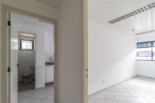 Sala comercial à venda no bairro Vila Guarani (Z Sul) em São Paulo/SP