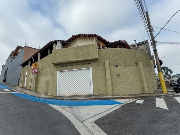 Casa à venda no bairro Centro em Ribeirão Pires/SP