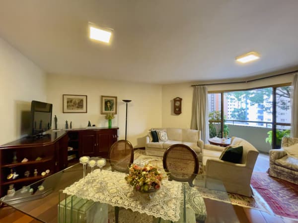Apartamento à venda no bairro Moema em São Paulo/SP