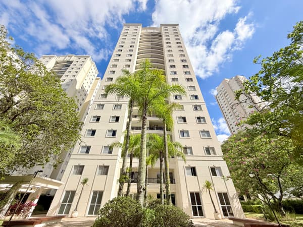 Apartamento à venda no bairro Vila Sofia em São Paulo/SP