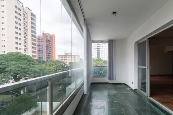 Apartamento à venda no bairro Moema em São Paulo/SP