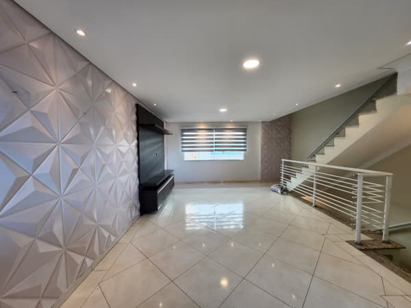 Casa à venda no bairro Jardim Regina em São Paulo/SP