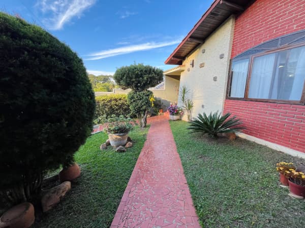 Casa à venda no bairro Pinus Park em Cotia/SP